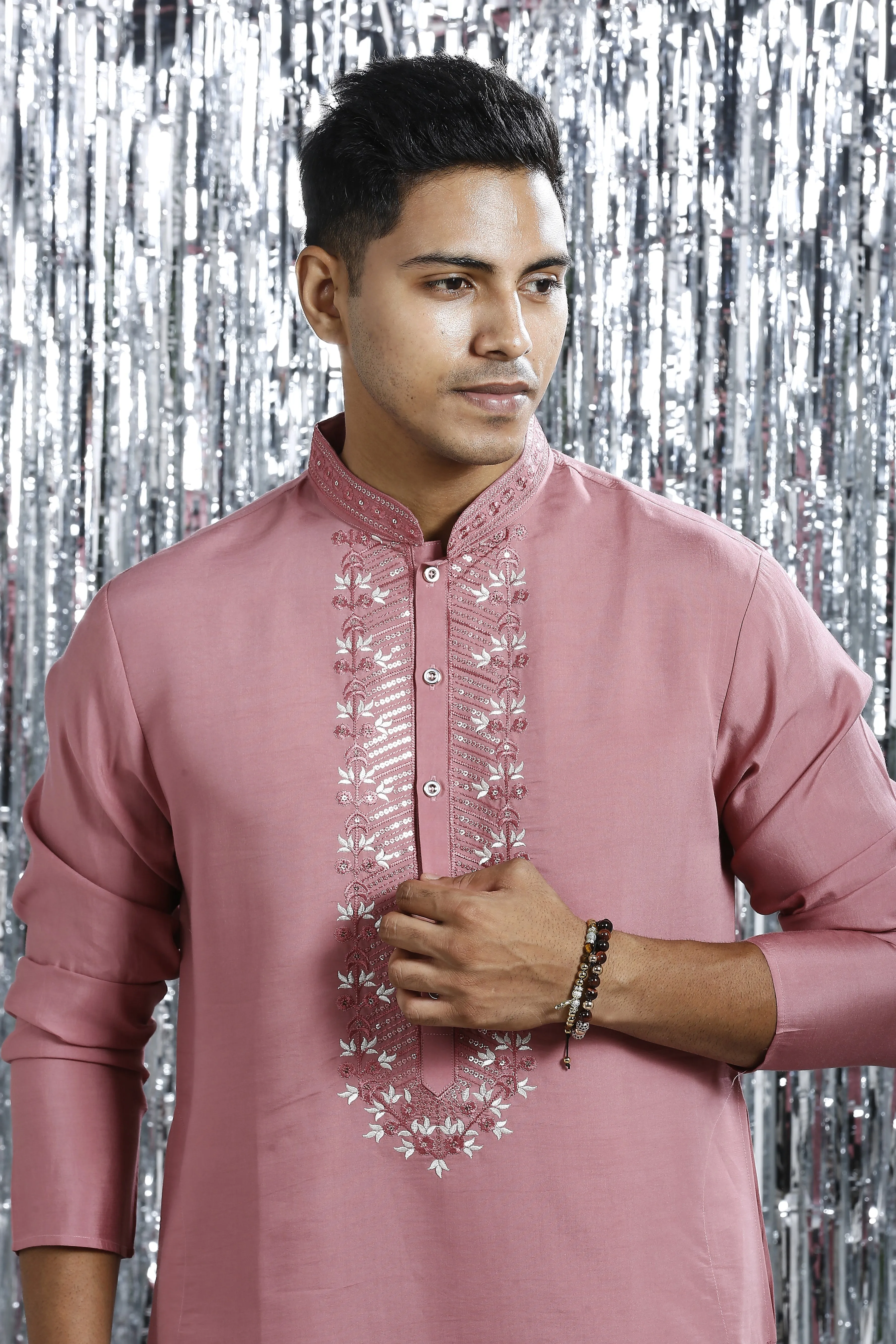 CARMINE PINK KURTA SET WITH INTRICATE EMBROIDERY AROUND NECKLINE