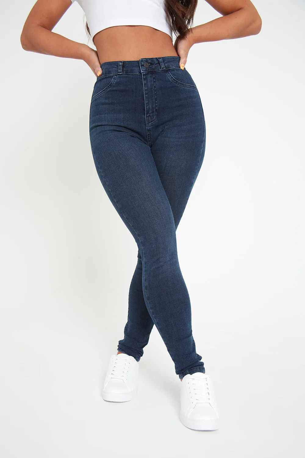 High Waisted Jeans in Dark Blue