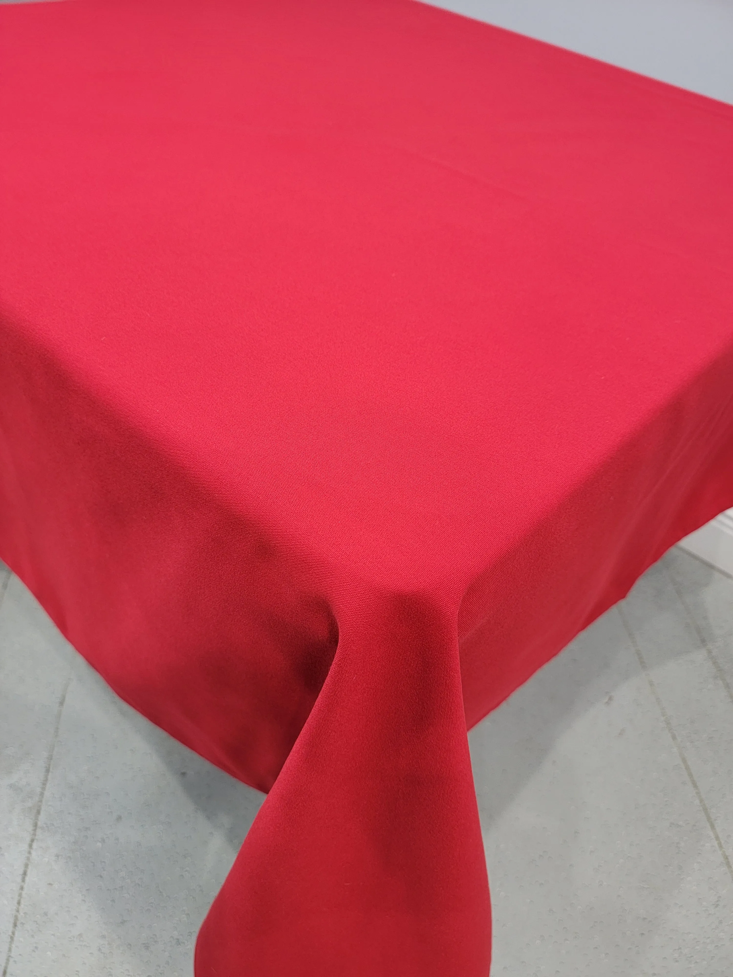 Red 52" x 114" Rectangular Spun Poly Tablecloth Special