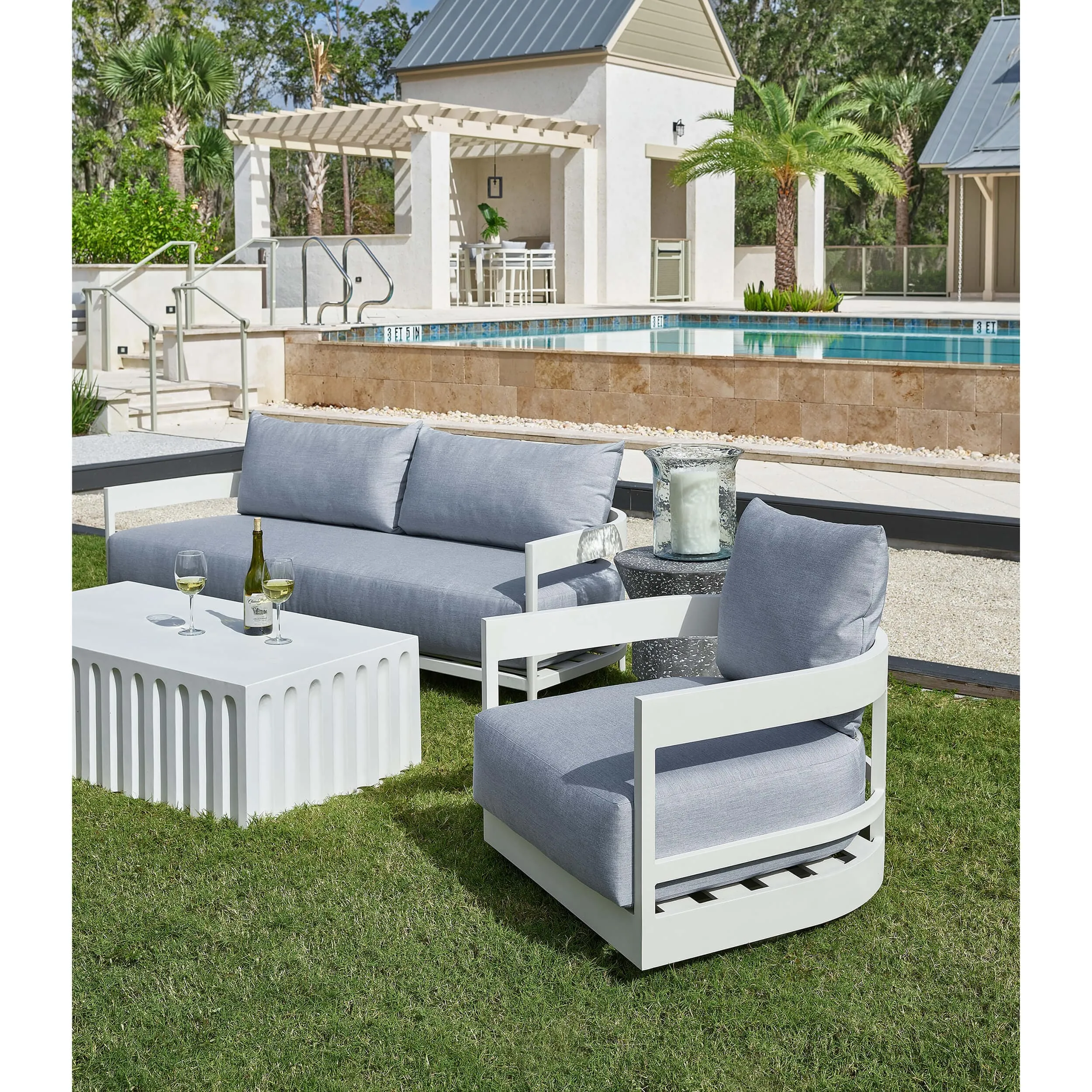 South Beach Outdoor Swivel Chair, Granite