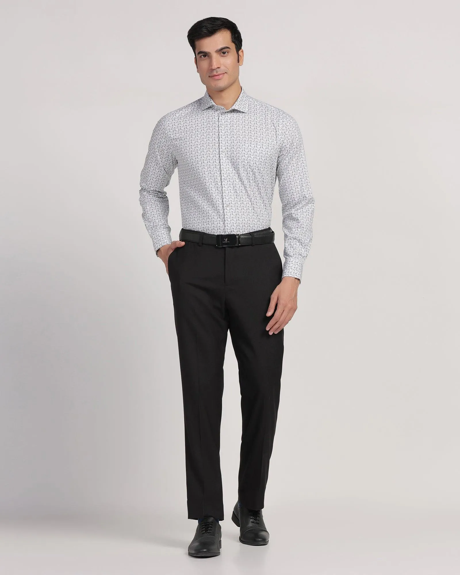 Straight B-90 Formal Black Textured Trouser - Passion