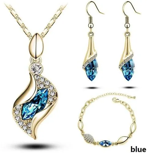 Women Elegant luxury Design Crystal  Necklace Sets